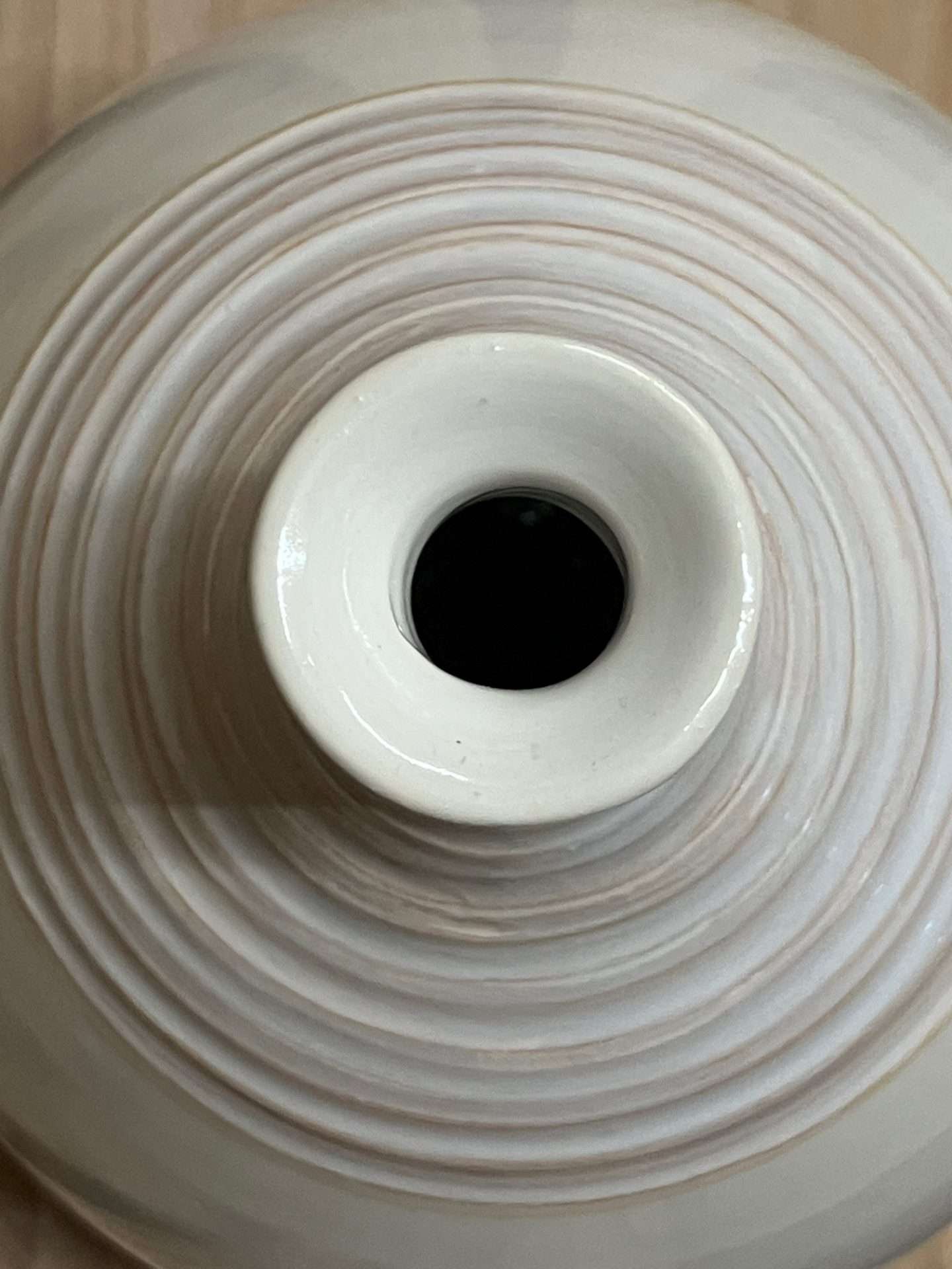 Vase - blanc faïence - "DROP!" décoré n°23 – Image 4